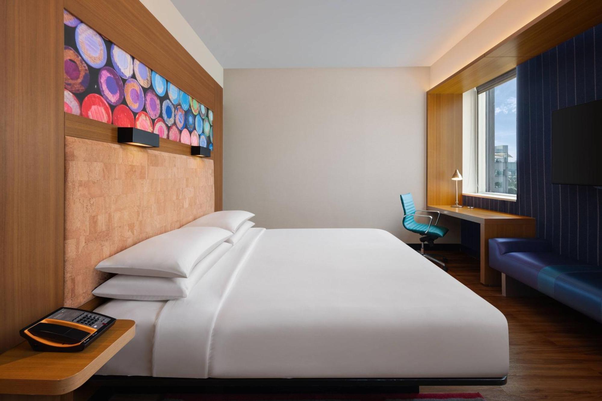Aloft Bengaluru Outer Ring Road Hotell Exteriör bild