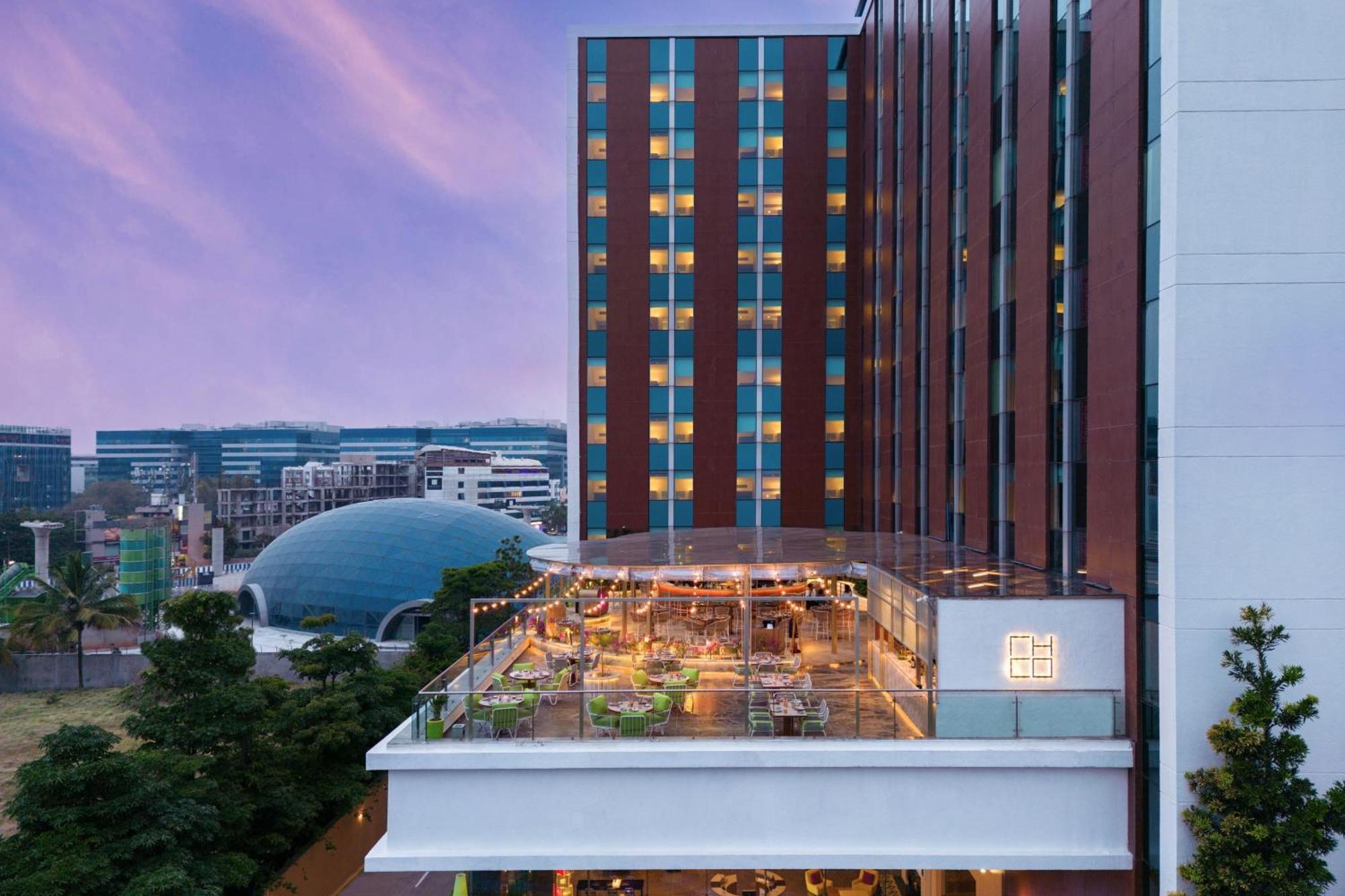 Aloft Bengaluru Outer Ring Road Hotell Exteriör bild