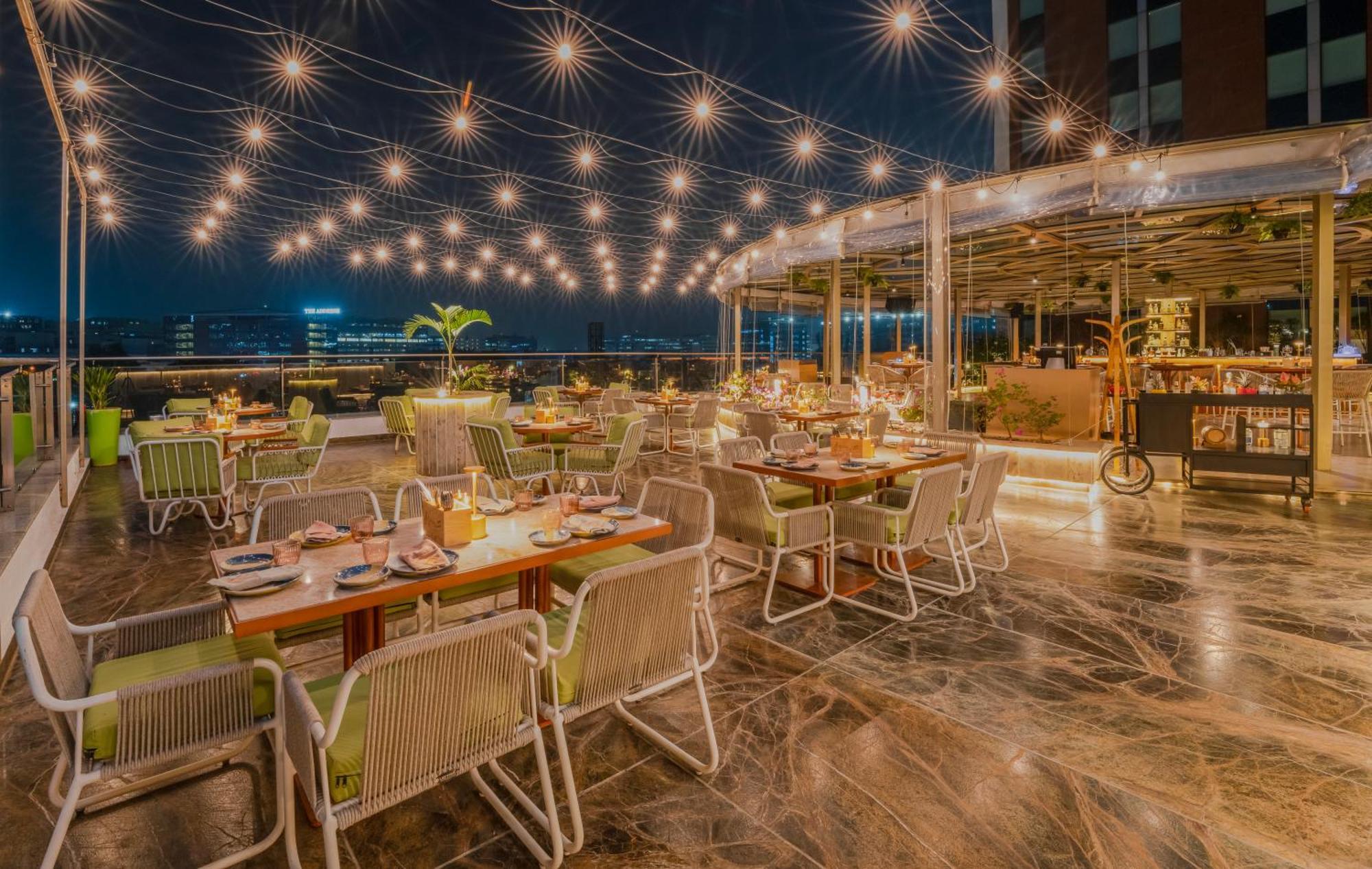 Aloft Bengaluru Outer Ring Road Hotell Exteriör bild