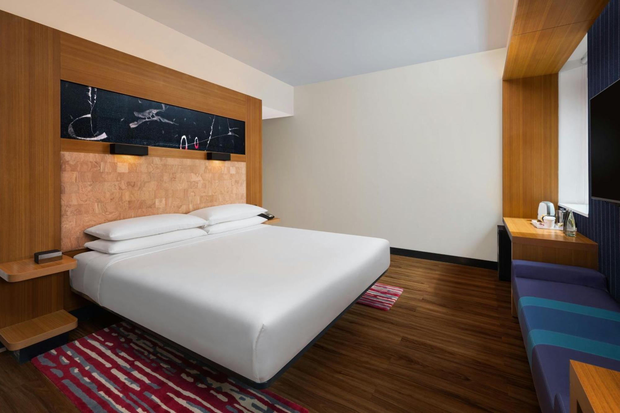 Aloft Bengaluru Outer Ring Road Hotell Exteriör bild